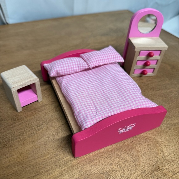 Dragon Drew Vibrant Wooden Dollhouse Furniture Set - Picture 4 of 4